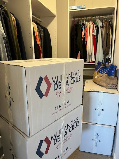 Mudanzas De La Cruz/ Guardamuebles. Servicios Madrid , Collado Villalba – Madrid